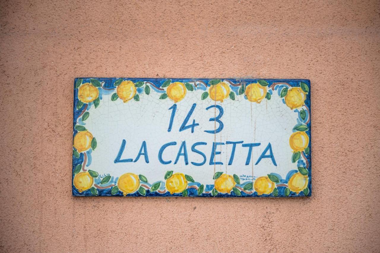 La Casetta Azzurra Naxos Giardini Naxos Bagian luar foto